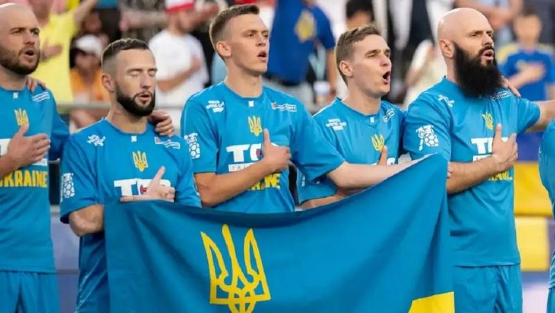 Національна команда України оголосила склад для участі у фінальному етапі чемпіонату світу з футболу. У складі команди – колишні професійні гравці. - Футбол24