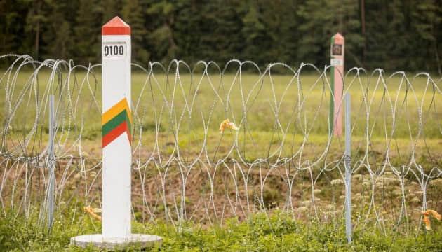 Литва зупинила семеро нелегальних мігрантів на межі з Білоруссю.