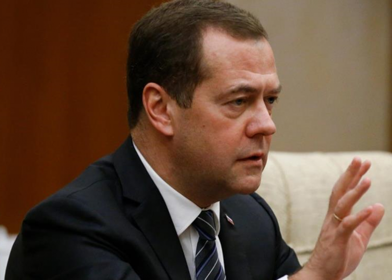 Медведєв емоційно прокоментував заяву Трампа про роль США у Другій світовій війні.