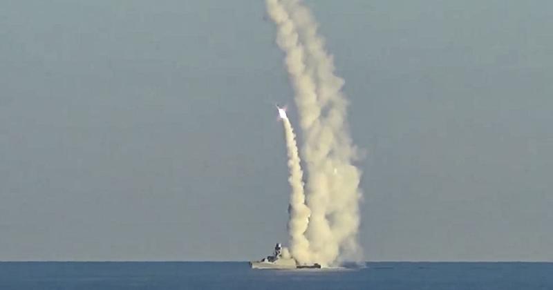 Росія розмістила у Чорному морі ракетоносій, озброєний 