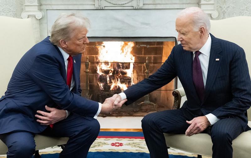 Трамп висловлює здивування тим, що дані про рак у Байдена не були опубліковані раніше.