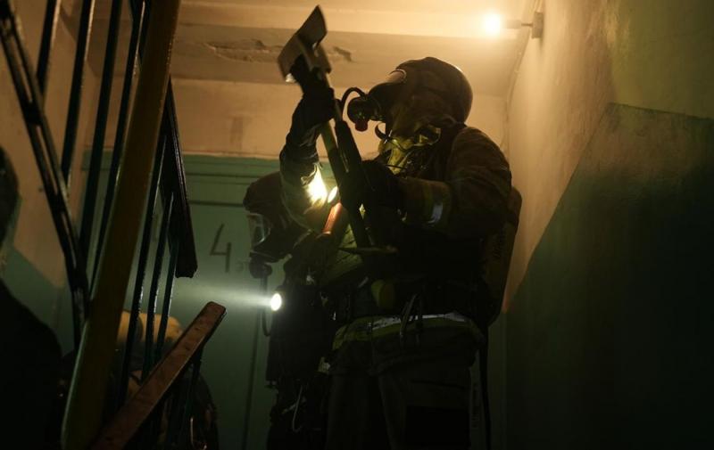 Атака безпілотників та балістичних ракет на Київ: рятувальні служби поділилися інформацією про усунення наслідків (фото)