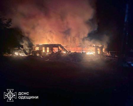 Противник здійснив напад на Одещину, використавши численні безпілотники: наслідки в зображеннях.