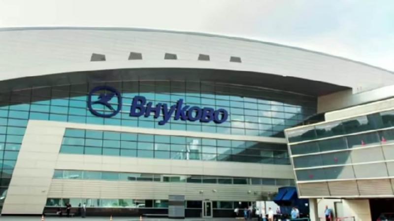 У Москві оголосили про напад дронів, що призвело до призупинки діяльності аеропортів.