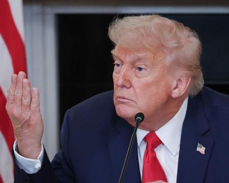 Трамп раптово покинув саміт G7 через загострення ситуації на Близькому Сході.