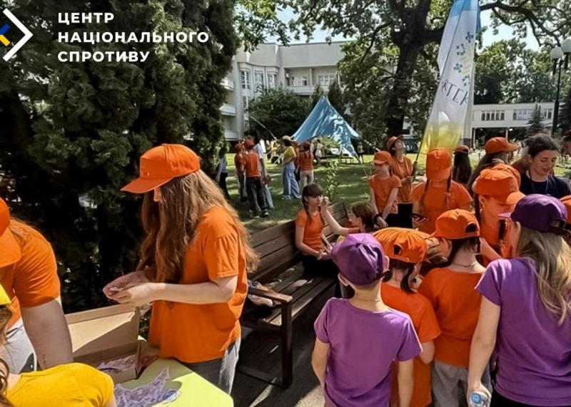 Кремль має намір провести перевиховання 56 тисяч українських дітей в Артеку, повідомляє ЦНС.