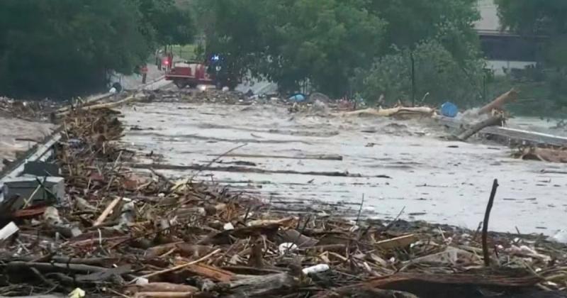 У Техасі внаслідок паводків загинуло не менше 43 осіб.