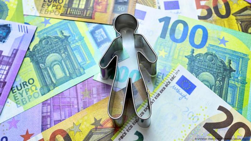 У ХСС виступили з ініціативою скасувати фінансову підтримку для чоловіків з України.