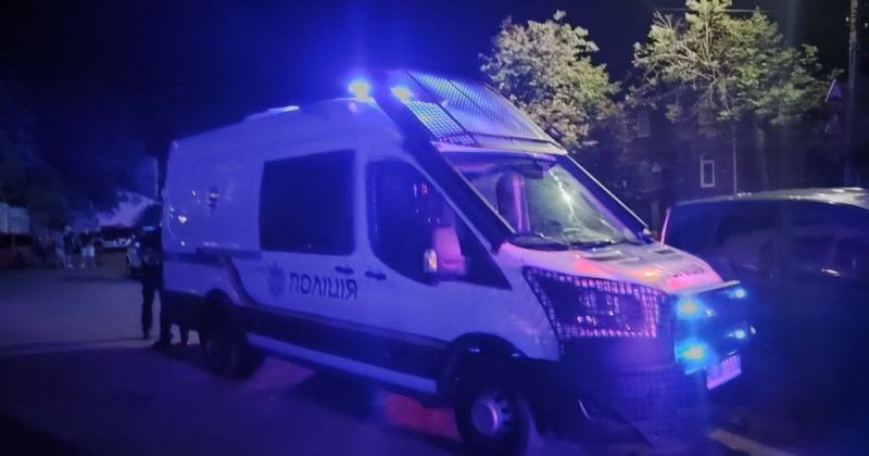 Інцидент у Вінницькому ТЦК: чоловіків вивозять з арени після нічного протесту - джерела.