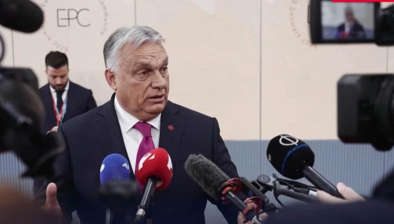 Орбан ініціював кампанію збору підписів проти 