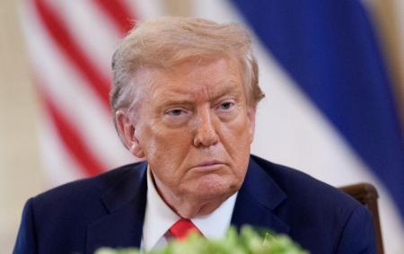 Bloomberg виявило, що саме стало причиною для несподіваної зміни позиції Трампа щодо Росії.
