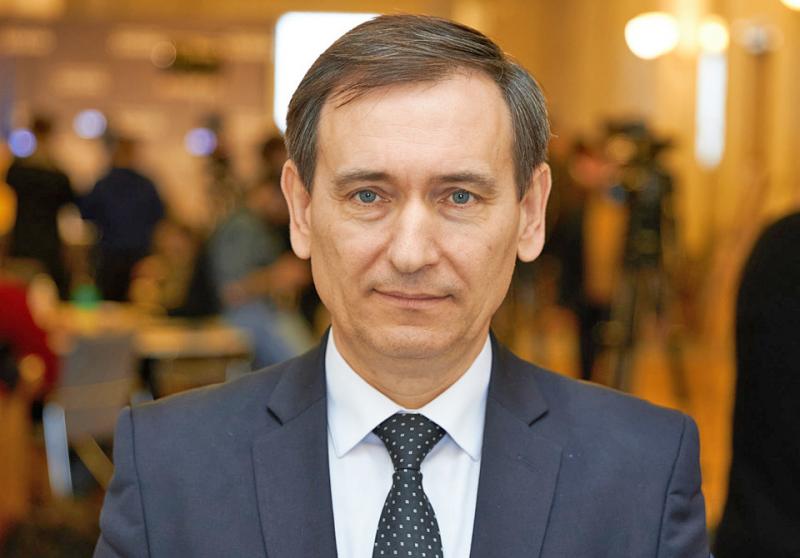 Необхідно запровадити жорсткі санкції: Веніславський коментує трагедію з військовими під час шикування.