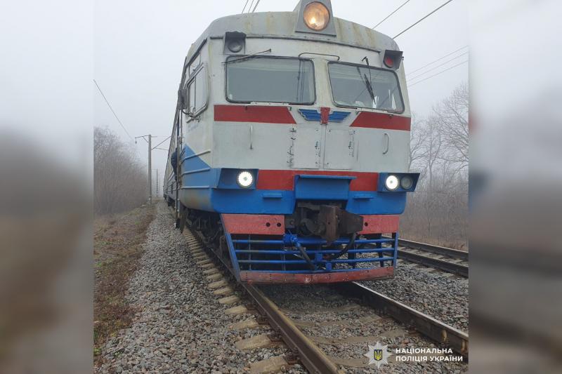 У Харківській області внаслідок щільного туману поїзд наїхав на літню жінку: потерпіла померла - Новини Весь Харків.