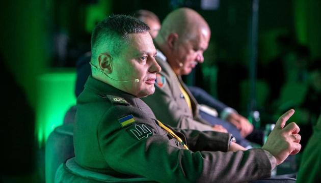 Атаки на співробітників територіальних центрів комплектування ставлять під загрозу оборонні можливості держави, - заявив командувач Сухопутних військ.