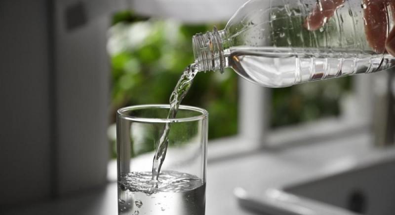 Скільки води потрібно вживати щодня для ефективного схуднення: коментарі дієтолога